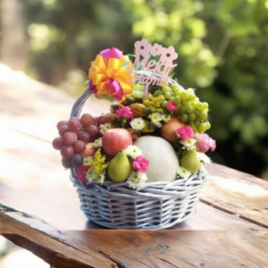 Cesta con frutas